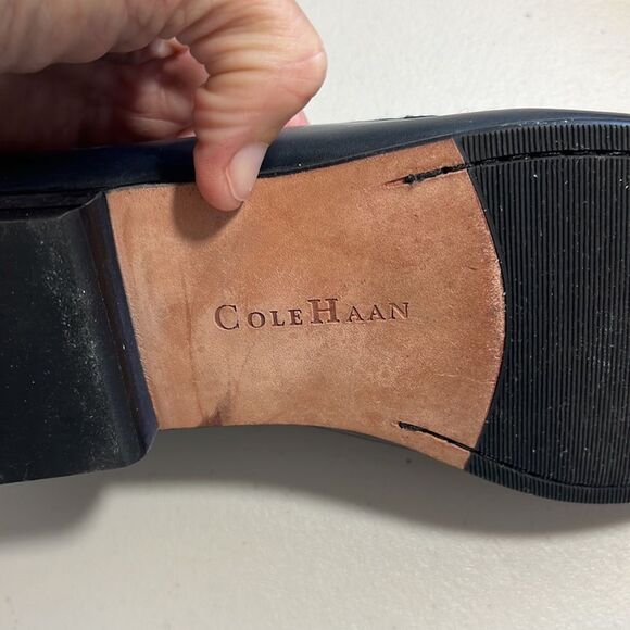 Cole Haan Pull On Loafer Navy Blue with Blue Gray Trim Stitching Size 7.5B - Picture 7 of 8